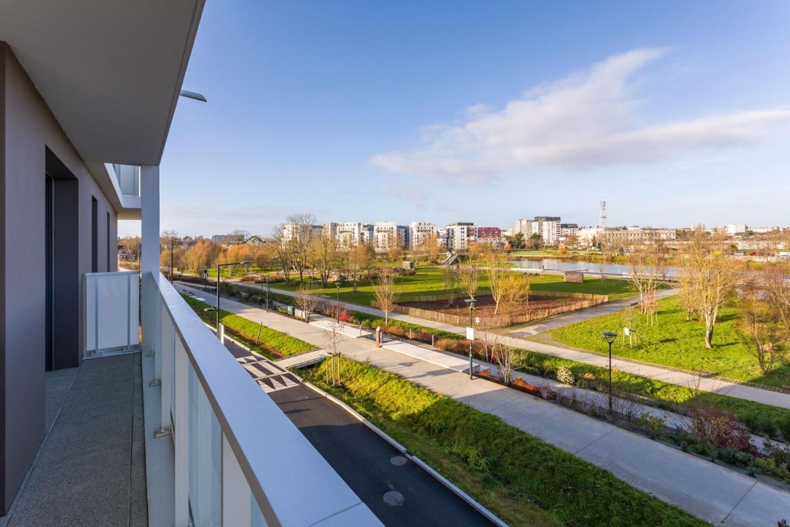 Le Rio, Appartement Avec Terrasse & Parking Rennes Luaran gambar