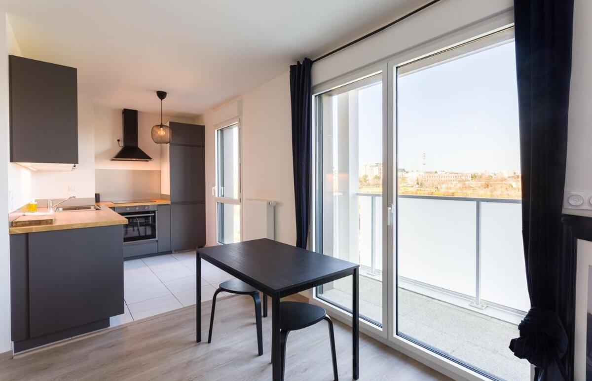 Le Rio, Appartement Avec Terrasse & Parking Rennes Luaran gambar